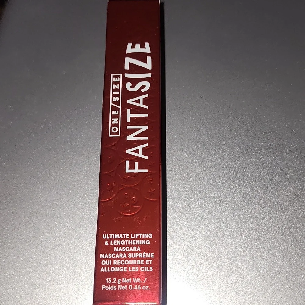 🆕️ONE/SIZE Fantasize Lifting & Lengthening Mascara